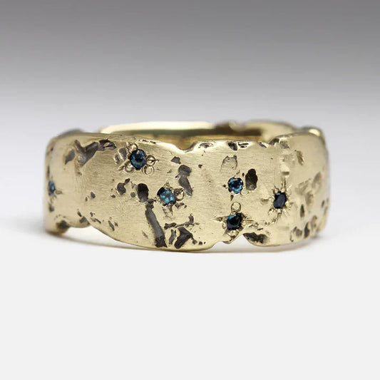 Crissa – Bague Vintage Dorée Cristal Bleu Sertie