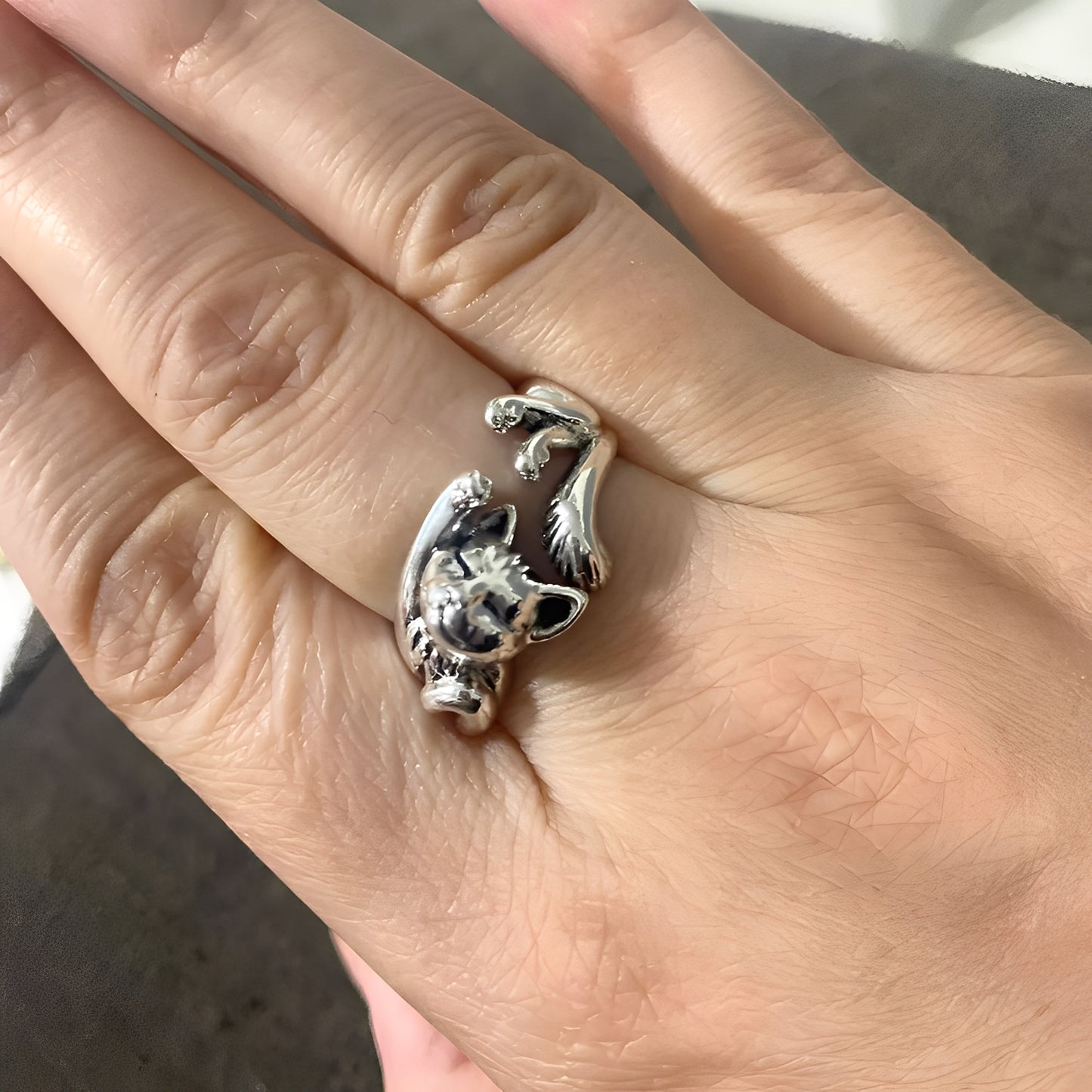 Mia – Bague Chat Élégante