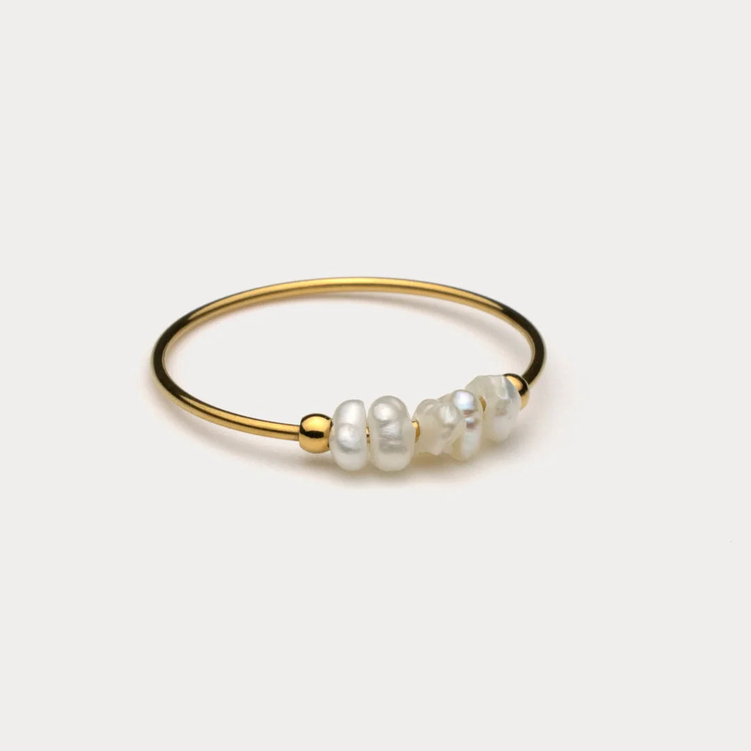 Lucie – Bague en Or avec Perle Baroque Naturelle