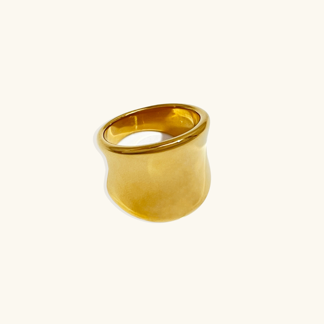 Athena – Bague Dorée Élégante