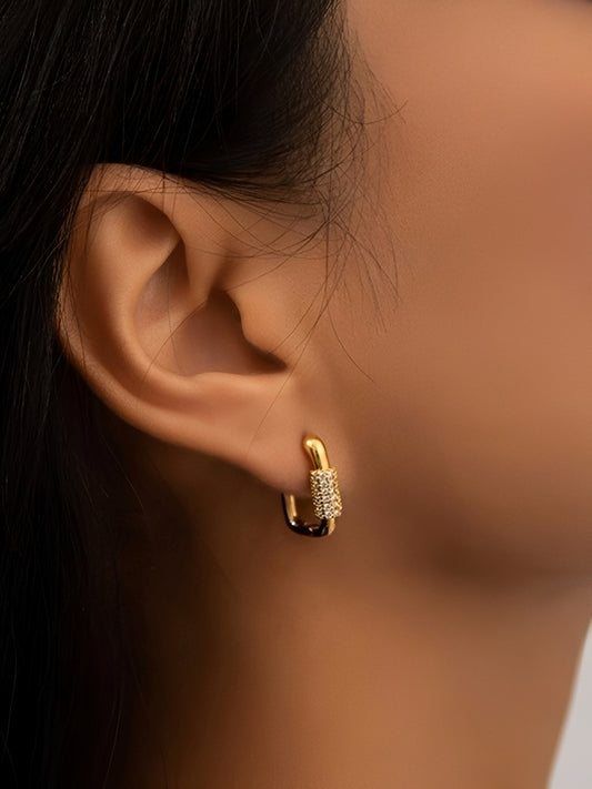 Stacey – Boucles d’Oreilles Carrées Pavées de Zirconium