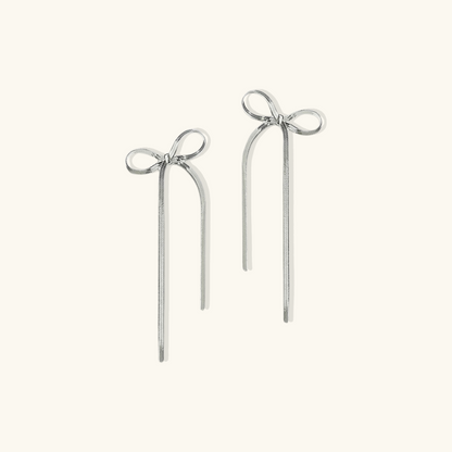 Nira – Boucles d’Oreilles Nœud Délicates