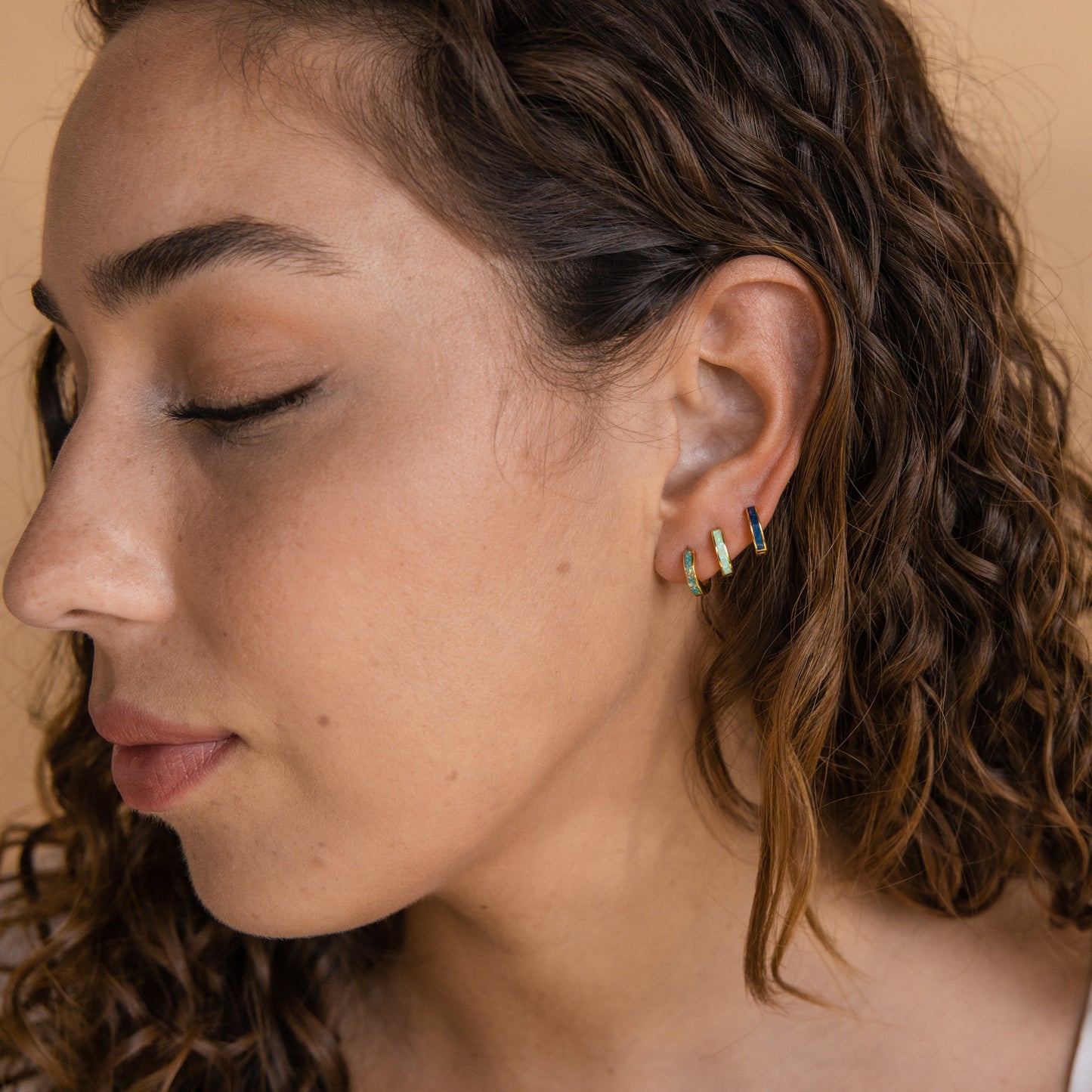 Bagues à incrustations d’opale - Boucles d’oreilles en opale