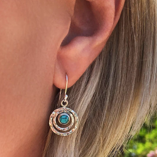Astrid – Boucles d'oreilles Boho Saturne avec Turquoise en Argent et Or