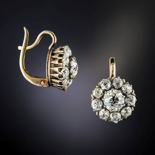 Clara – Boucles Rétro en Or et Pierres Incrustées