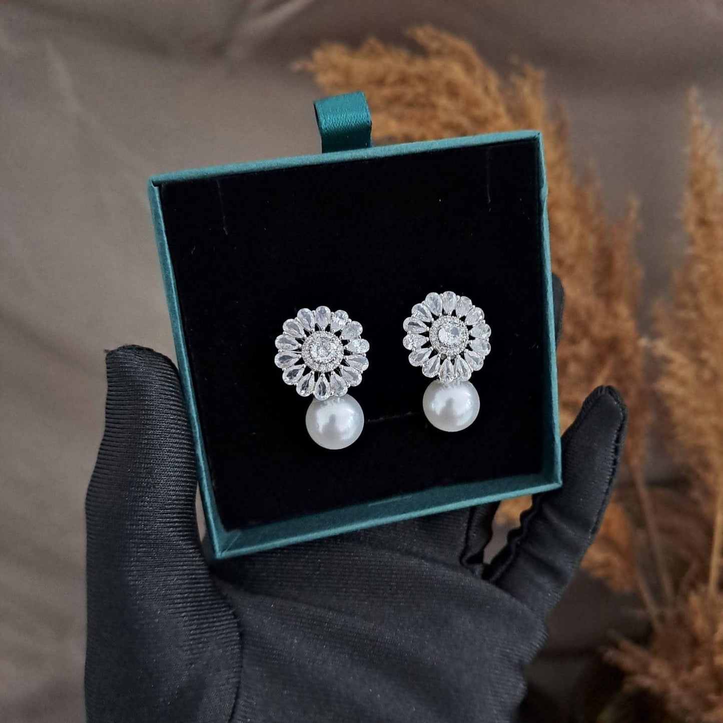 Fiona – Boucles d'Oreilles Perle et Zircon pour Femmes