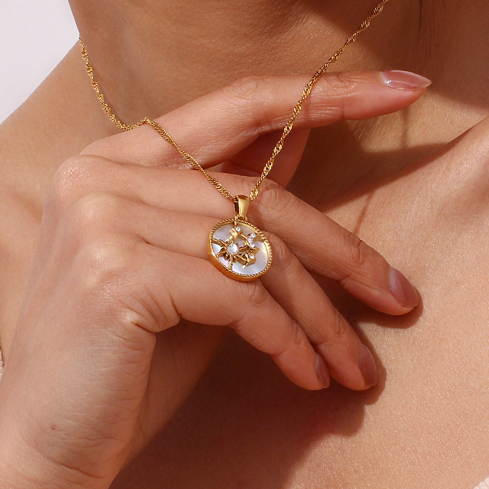 Clea – Collier Pendentif Élégant