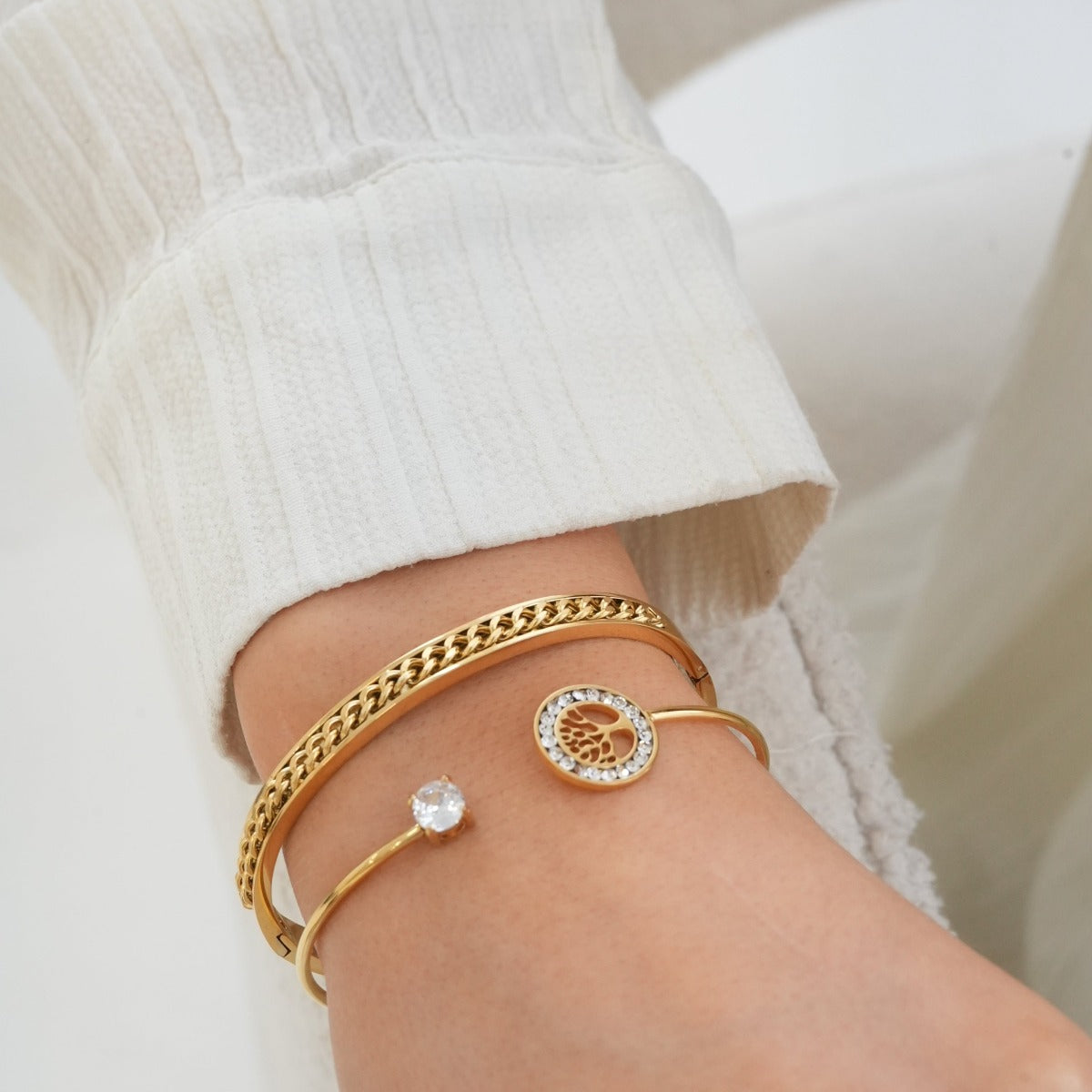 Jessi – Bracelet Jonc Arbre de Vie Orné de Pierres