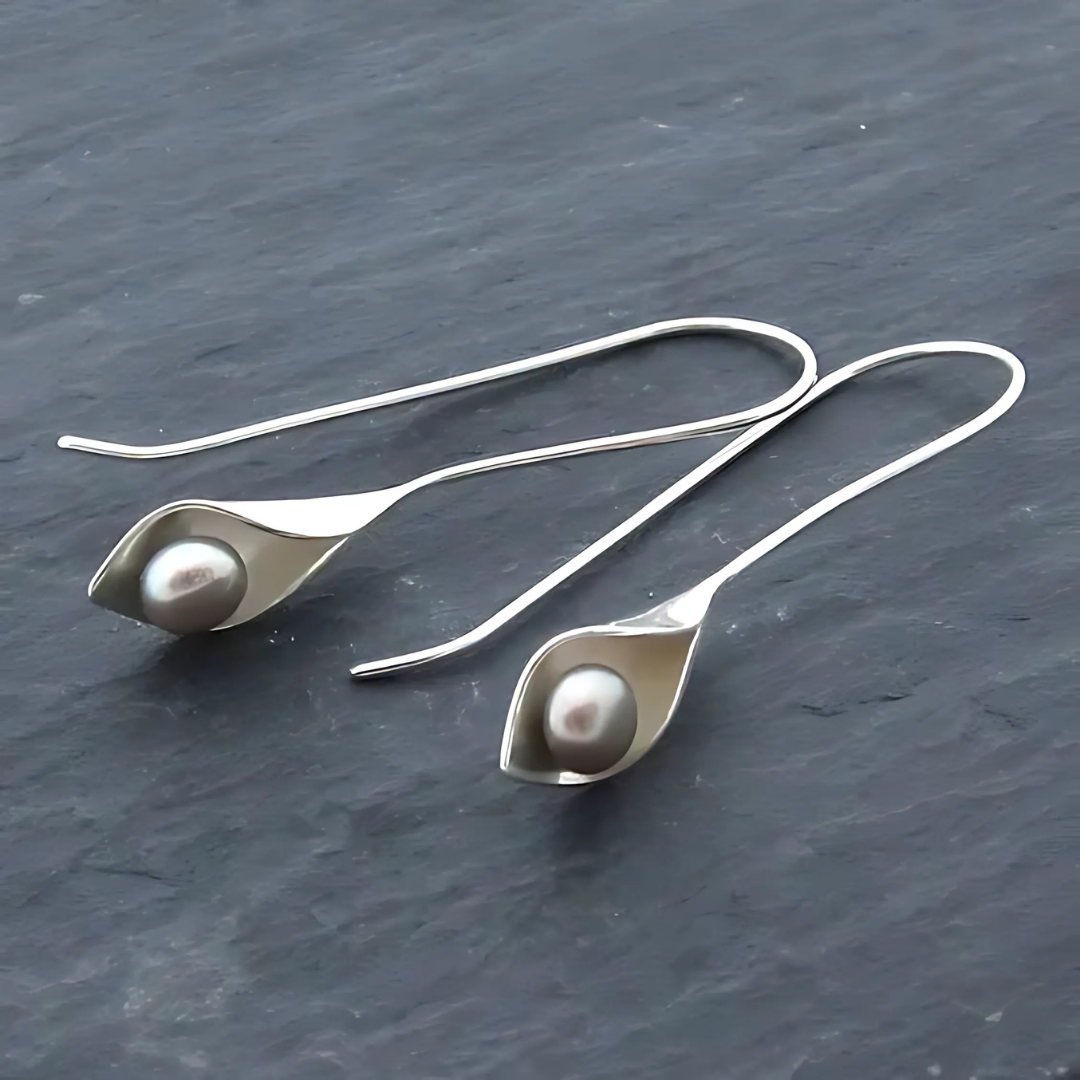 Orielle – Boucles d’Oreilles Mouvement Perlé Vintage