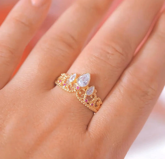 Rapunzel Crown Ring - L'anneau couronne dorée de Rapunzel