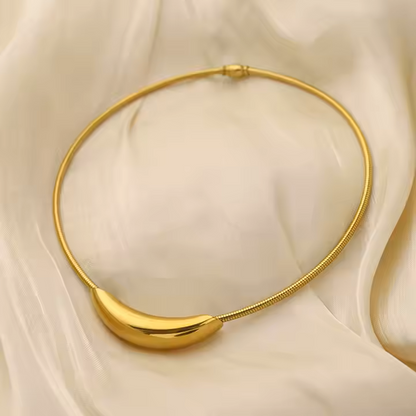 Kate – Collier ras-de-cou métallique en acier titane
