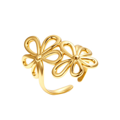 Fiora – Bague Dorée à Fleur Cinq Pétales