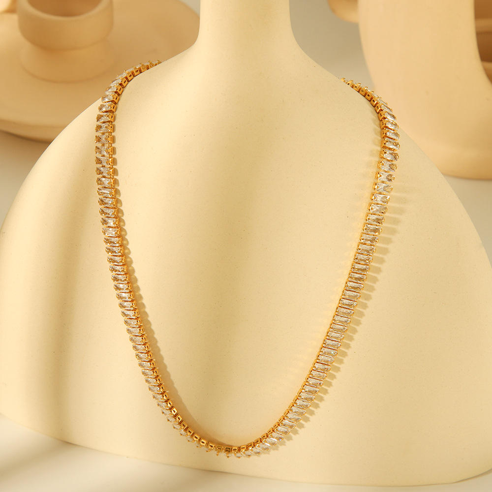 Nancy – Collier Chaîne Entièrement Sertie de Zircons