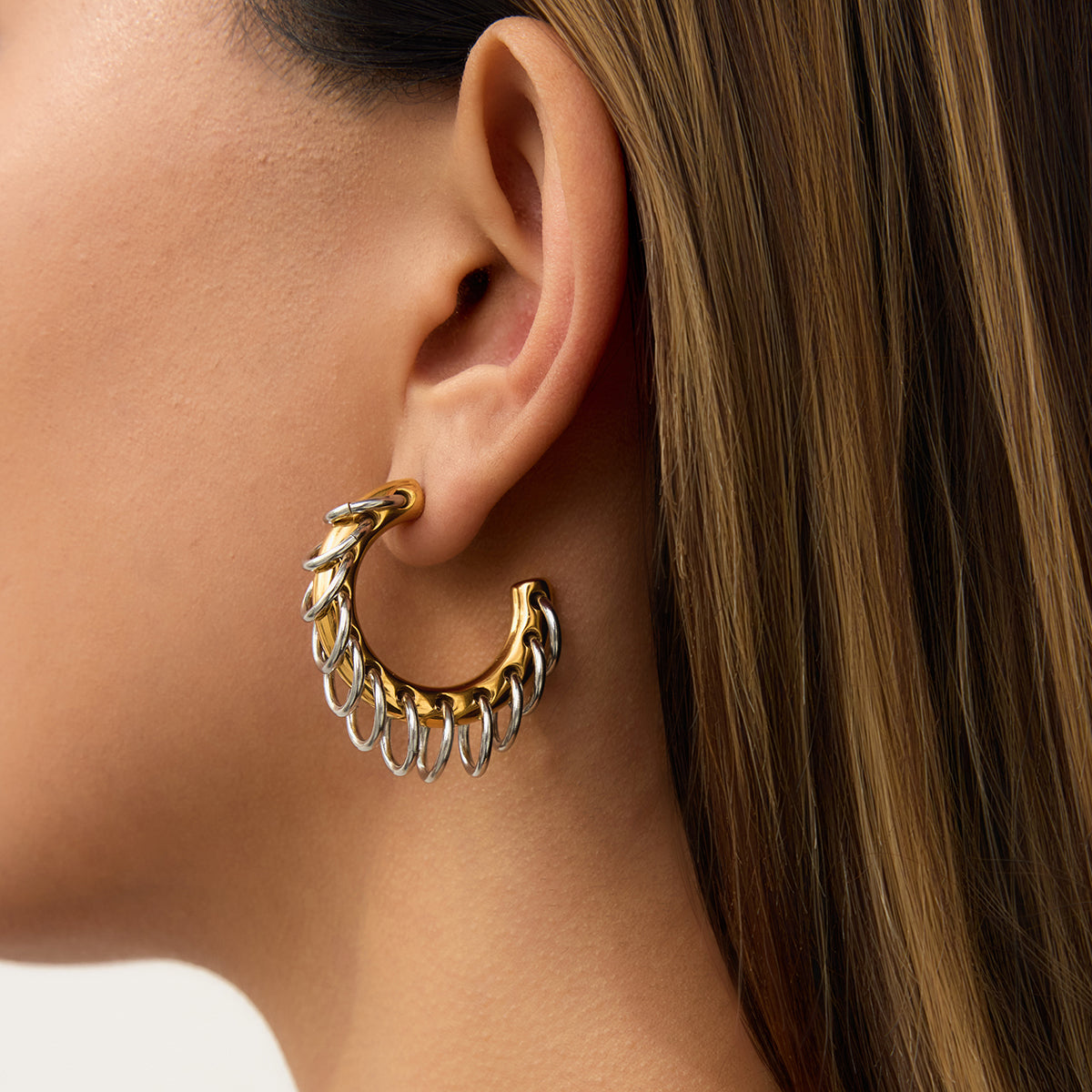 Lea – Créoles C Frangées Dorées