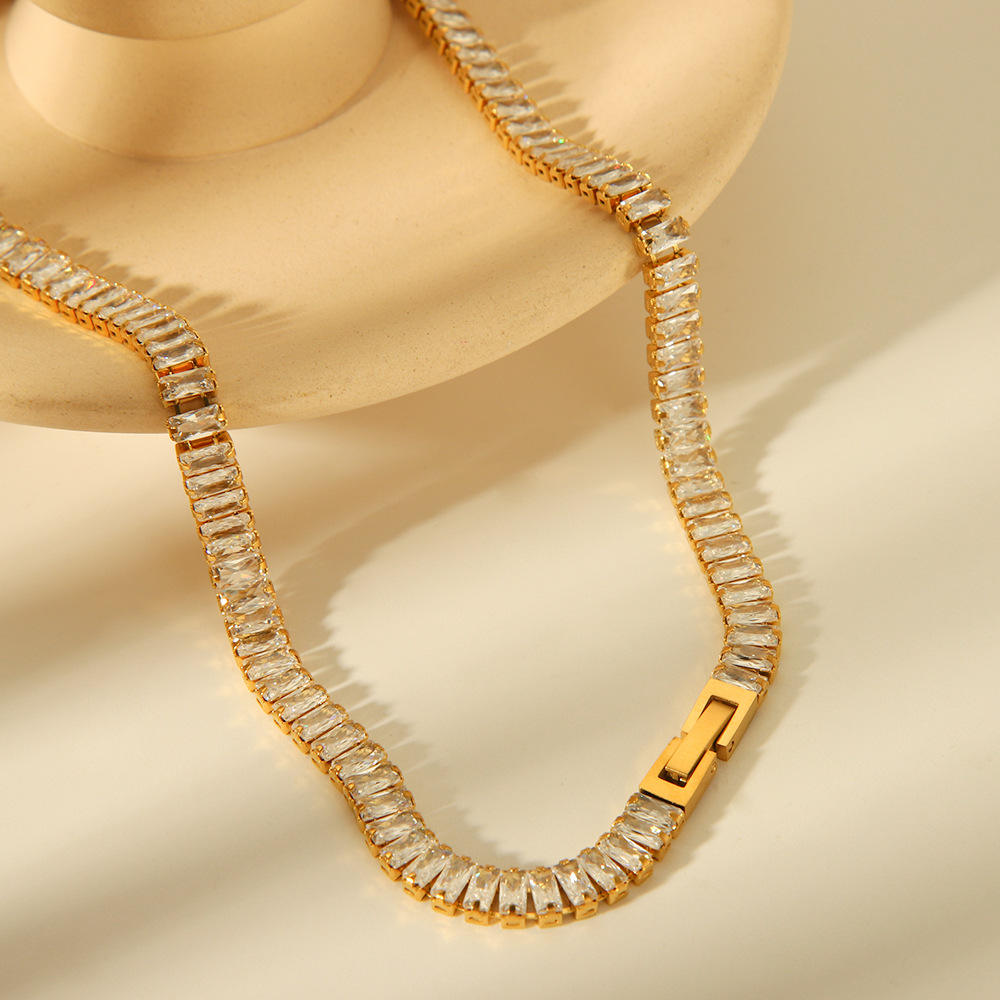 Nancy – Collier Chaîne Entièrement Sertie de Zircons