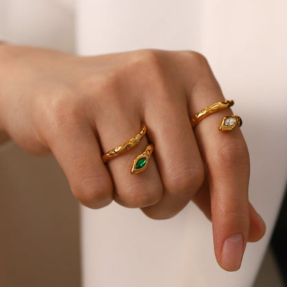 Nyx – Bague Serpent Lave Dorée