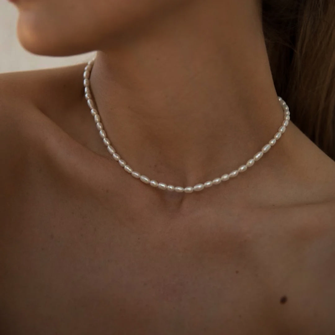 Avaria - Collier ras du cou en perles d'eau douce