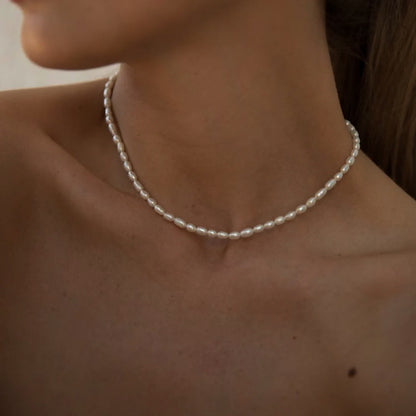 Avaria - Collier ras du cou en perles d'eau douce