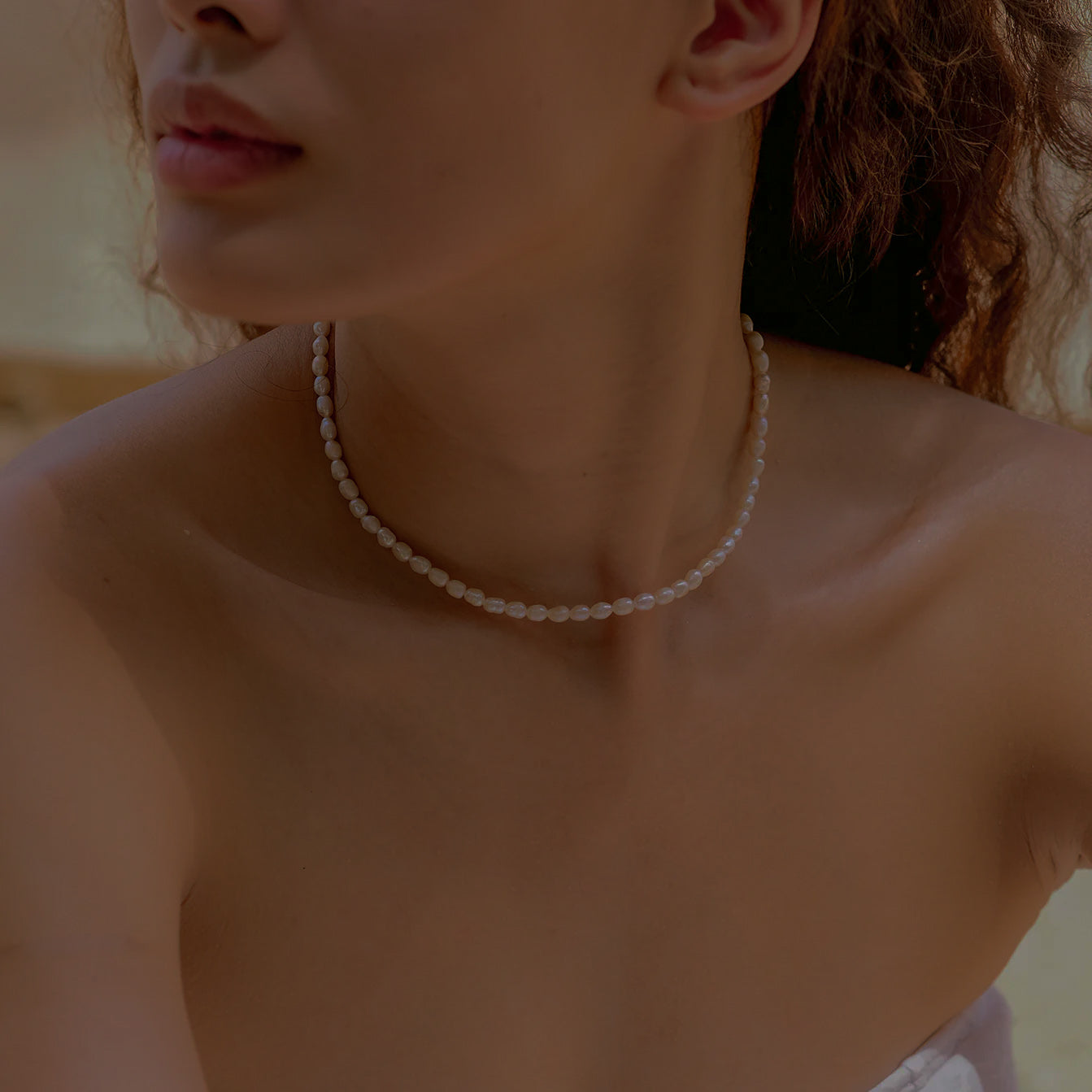 Avaria - Collier ras du cou en perles d'eau douce