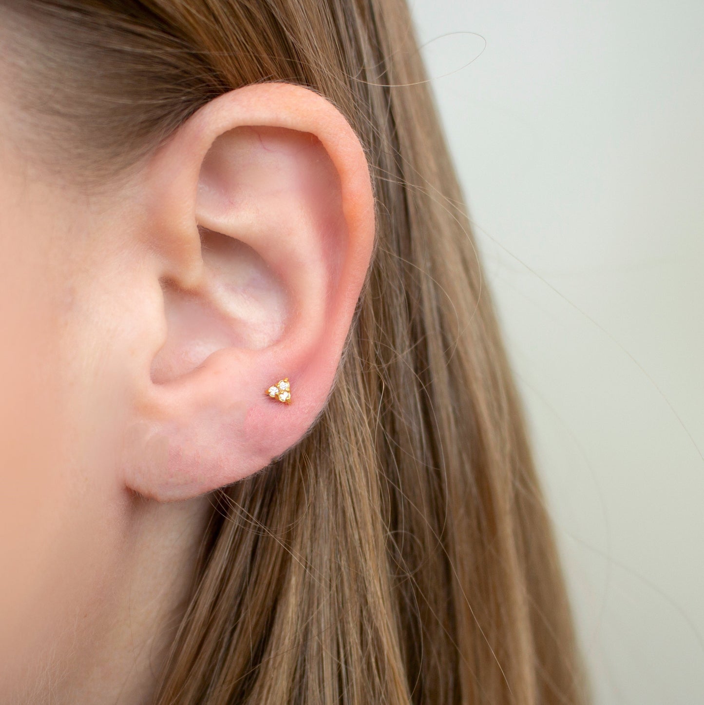 Samira - Boucles d'oreilles Clous Micro Pyramide
