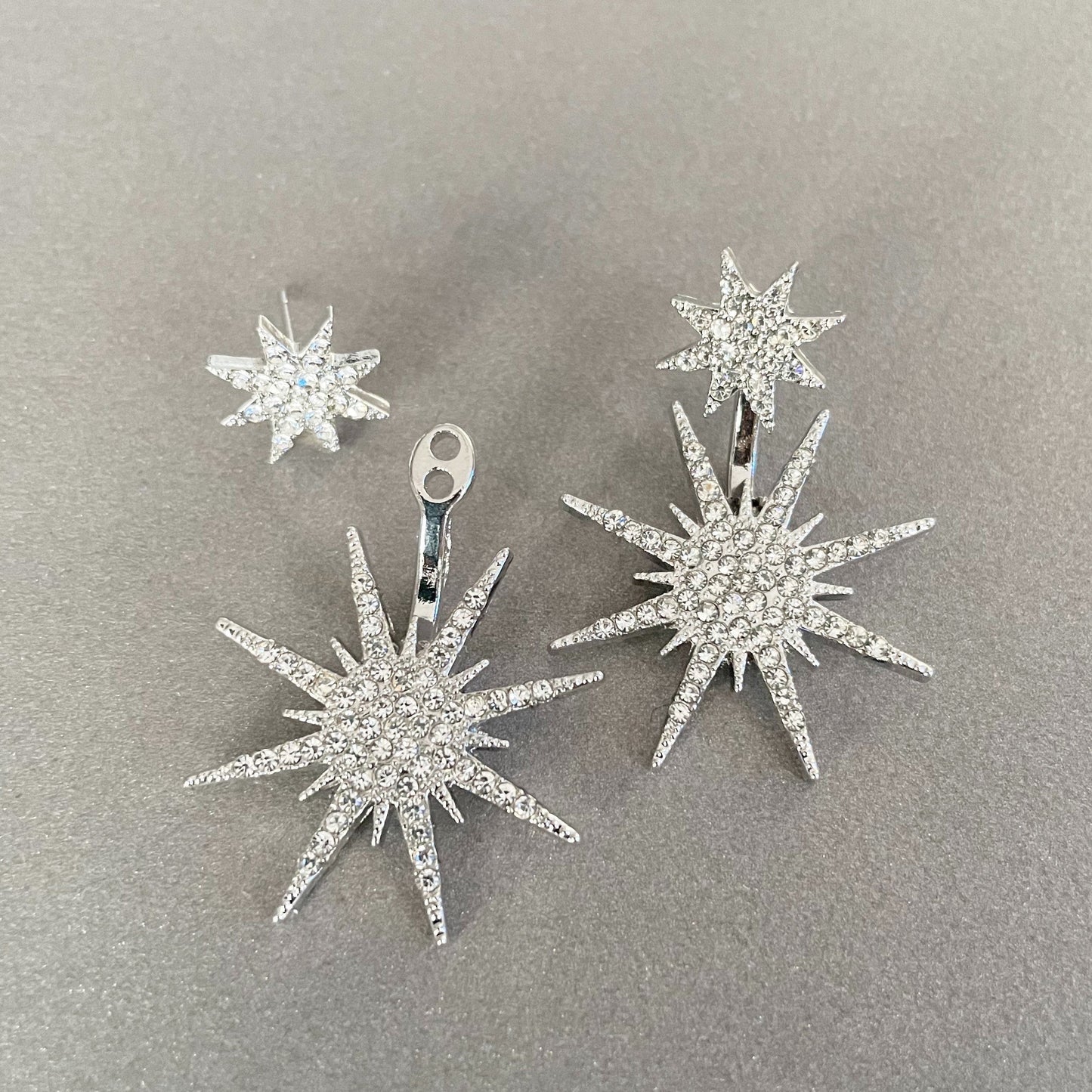 Aura – Boucles d'Oreilles Cristal Argentées Éclat Étoilé