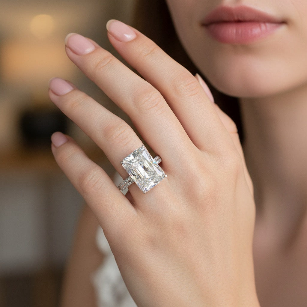 Jade – Bague avec Zircon Oversized