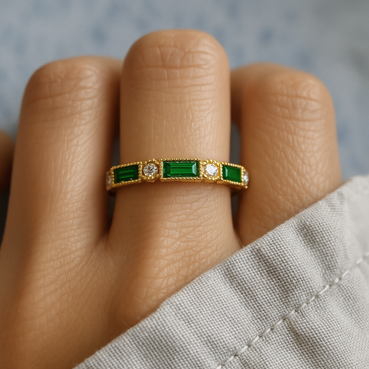 Alex – Bague en Or Sertie de Zircon Vert