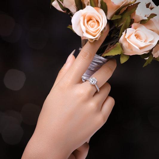 Brianna – Bague Classique Argent Élégance Pure