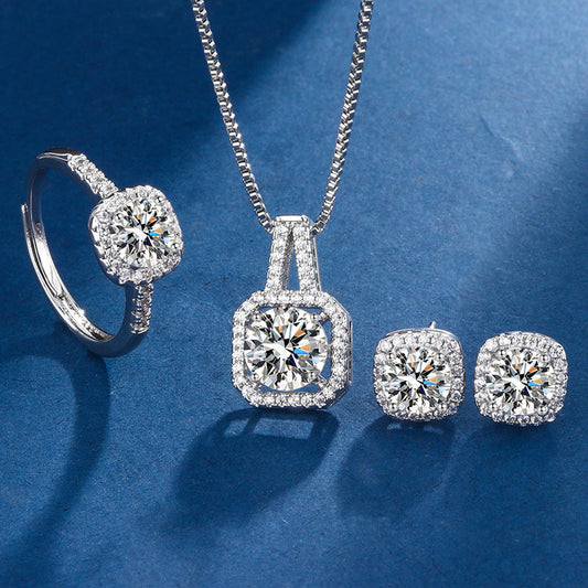 Aria – Parure Carrée Étincelante