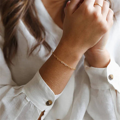 Maybelle – Bracelet Chaîne Paperclip en Or