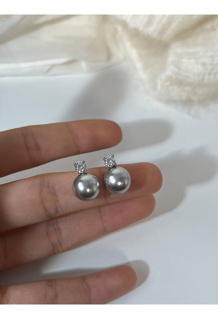 Noire – Boucles d'oreilles pendantes intemporelles avec perles noires