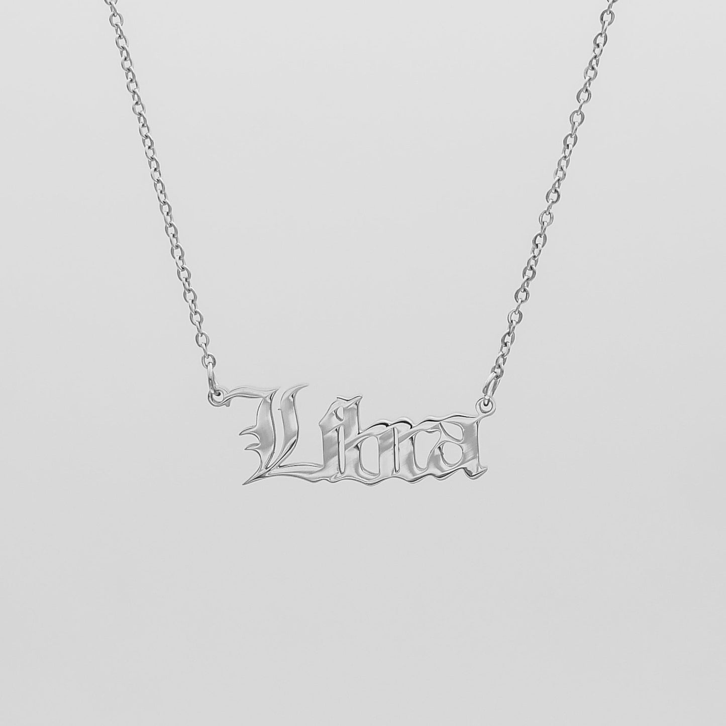 Celestine – Collier Prénom Zodiaque Classique