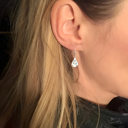 Yara – Boucles d'Oreilles Feuille de Pissenlit en Argent 925