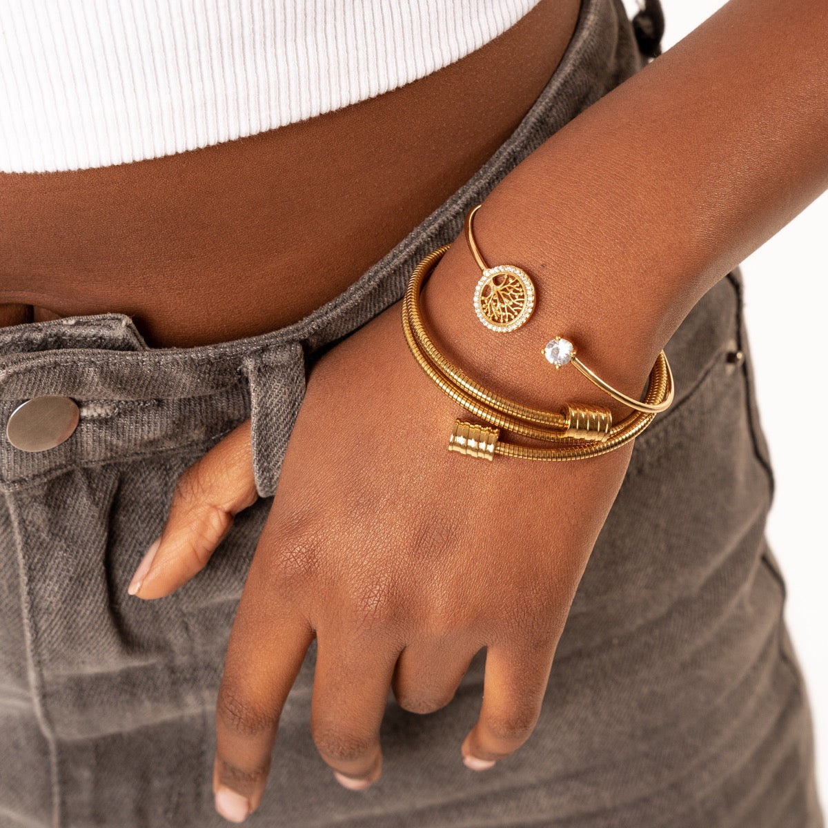 Jessi – Bracelet Jonc Arbre de Vie Orné de Pierres
