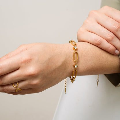 Gwen – Bracelet Chaîne Maillons Ovales et Pierre Doré