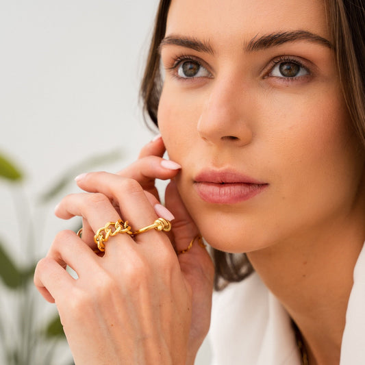 Mika – Bague Chaîne Ajustable Dorée