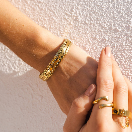 Anaya – Bracelet Jonc Feuilles Tressées