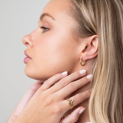 Kelly – Boucles Huggie Texturées