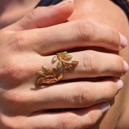 Aris – Bague Minimaliste Ouverte en Acier Titane