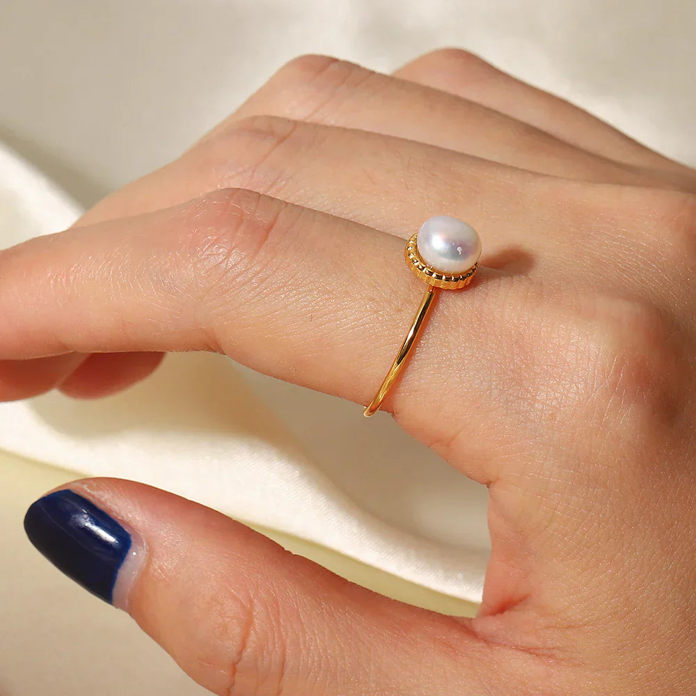 Solis – Bague Dorée avec Perle