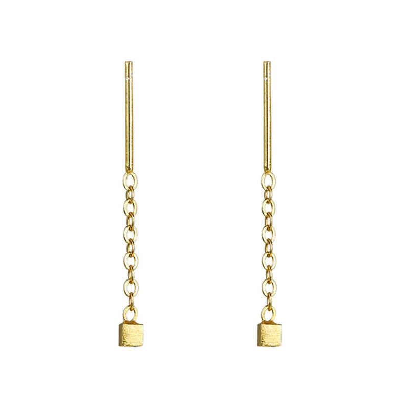 Kaelen – Boucles d'Oreilles Cube et Glands Élégants