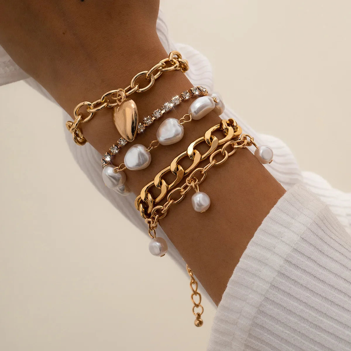 Elle – Ensemble de Bracelets Superposés Raffinés