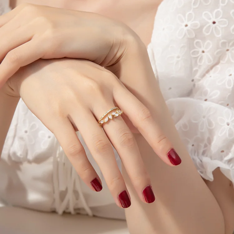 Mia – Bague en Or avec Cristal Étincelant