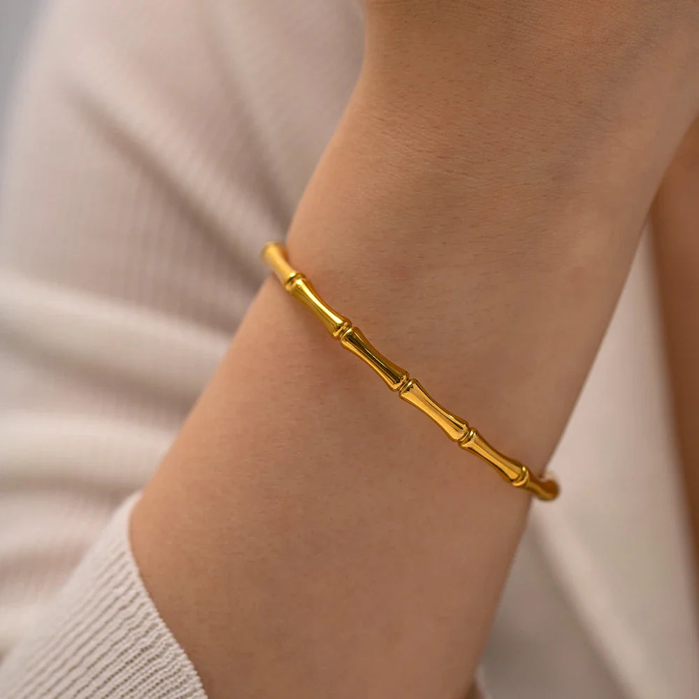 Zen – Manchette Bambou 18 Carats Raffinée
