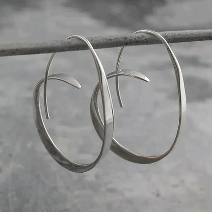Lora – Boucles d’Oreilles Spirales Élégantes
