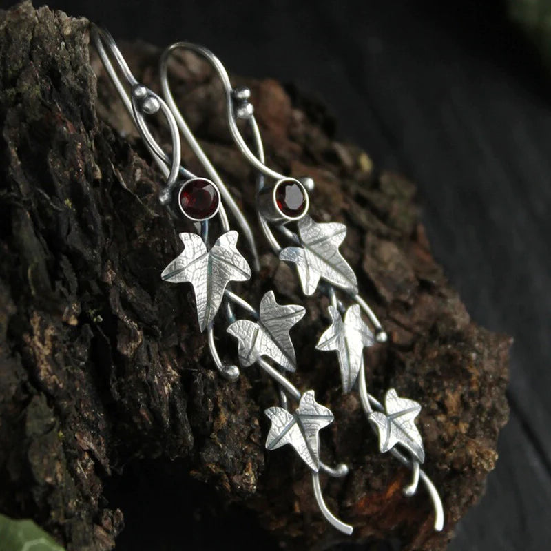 Elowen – Boucles d'Oreilles Vintage Feuilles d'Elfe