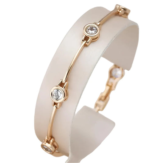 Aveline – Bracelet Charm Délicat en Or avec Zirconia