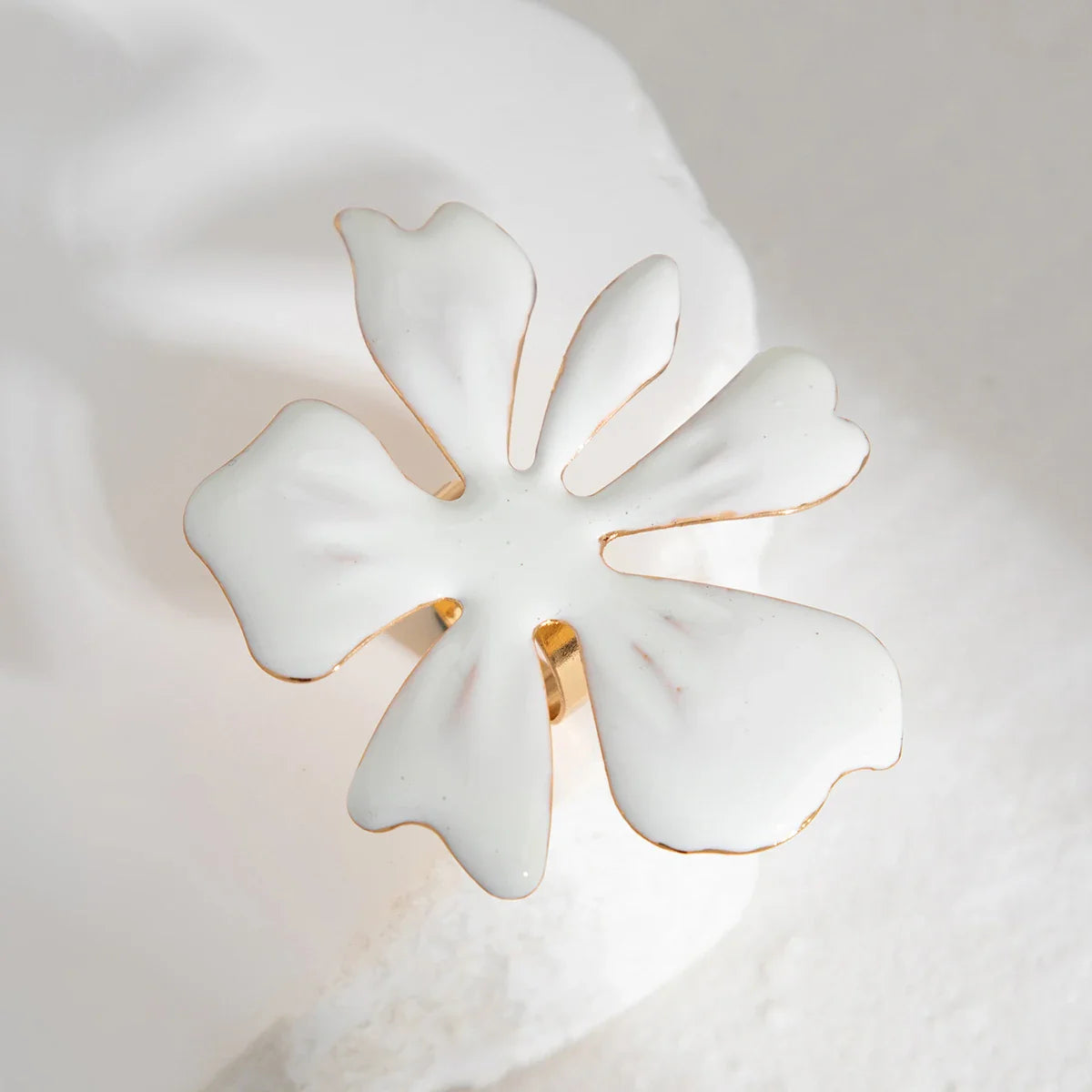 Stacey – Bague Fleur Sauvage Windsong