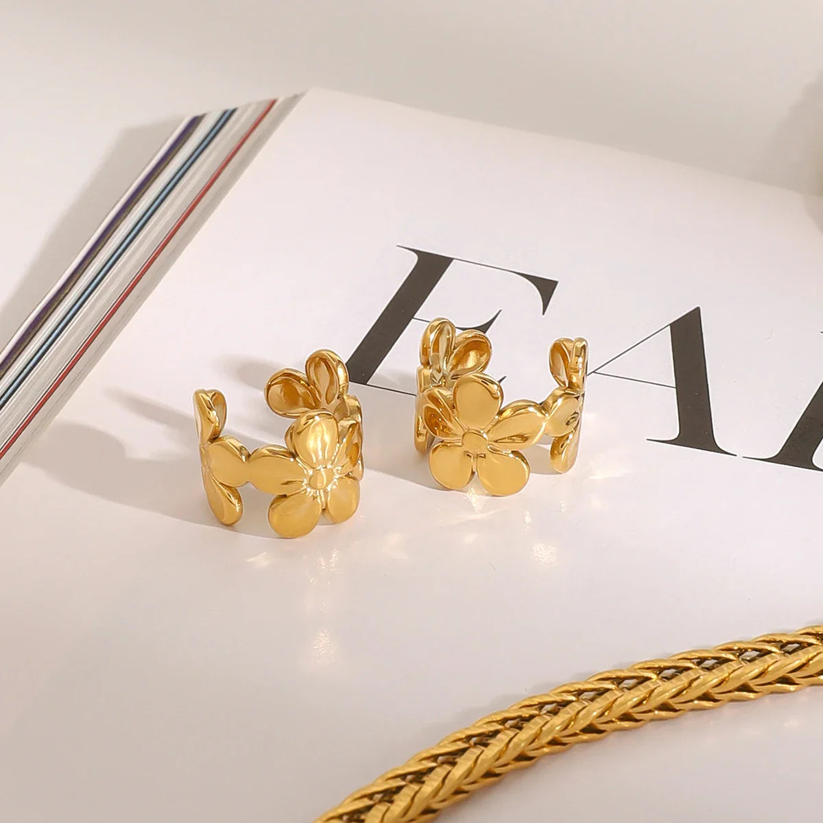 Mirelya – Manchette d’Oreille Fleur Sauvage