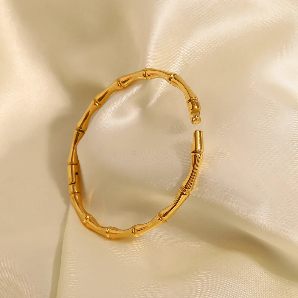 Zen – Manchette Bambou 18 Carats Raffinée